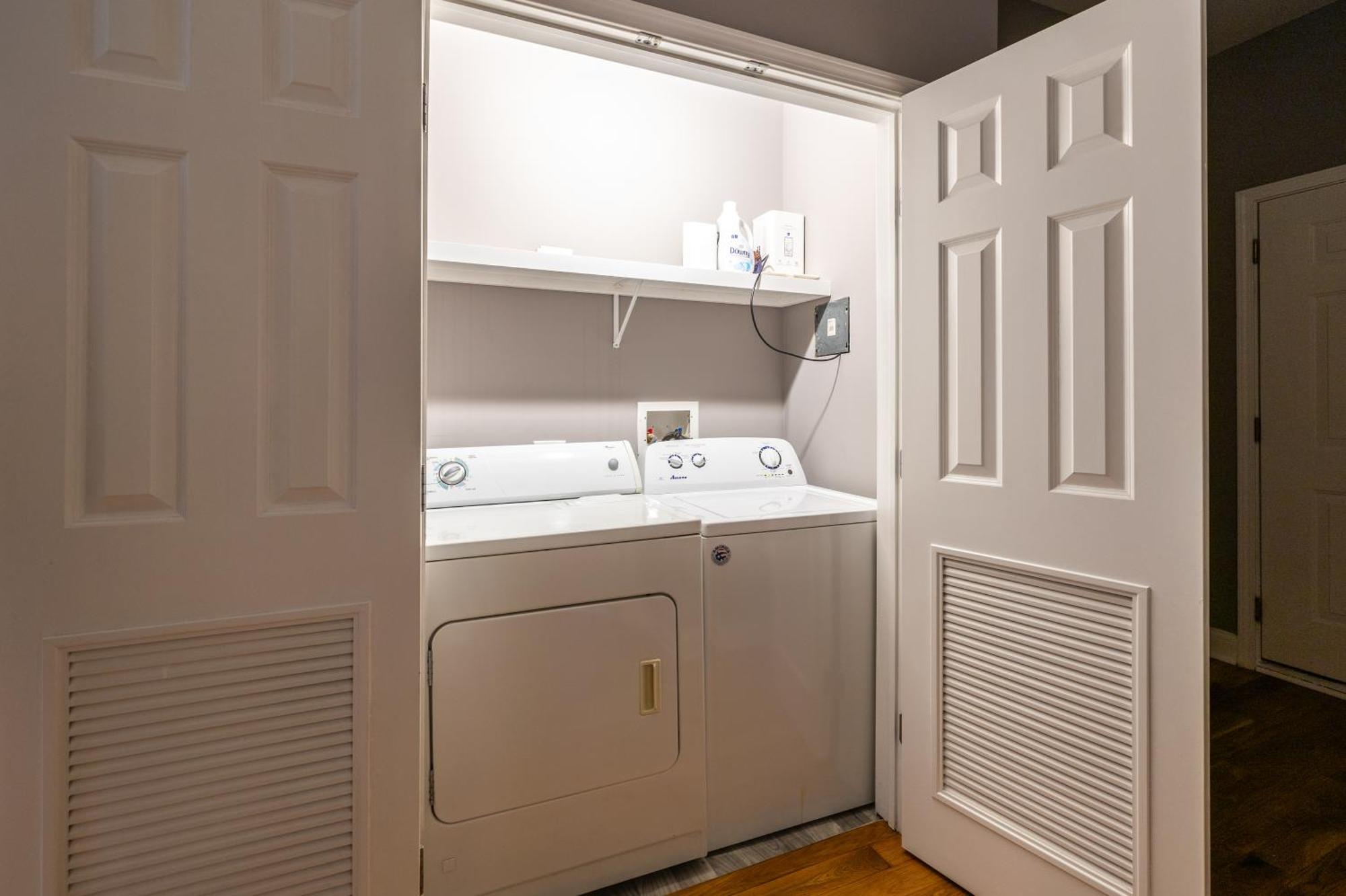 Kenwood Apartments, Downtown Hyde Park シカゴ エクステリア 写真